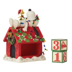 Snoozing 'til Christmas Snoopy Christmas Countdown Figurine Peanuts by Jim Shore