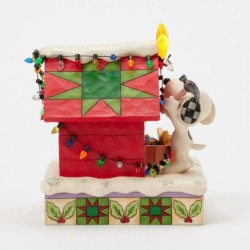 Prize-Worthy Christmas Snoopy Doghouse Peanuts by Jim Shore