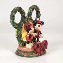 Magical Winter Moments Mickey Minnie Diorama