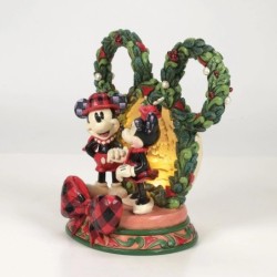 Magical Winter Moments Mickey Minnie Diorama