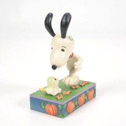 A Spooky Encounter Woodstock Scaring Snoopy Peanuts by Jim Shore